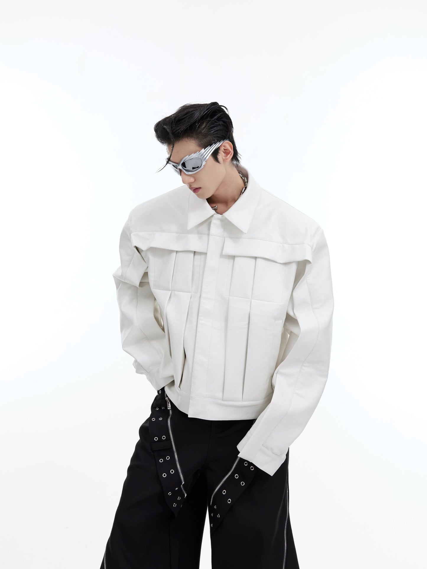 Cultur E24ss's new three-dimensional deconstructed padded shoulder jacket jacket with a sense of high design and a niche short PU leather jacket