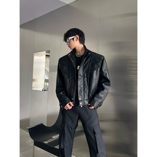 MARTHENAUT NICHE DECONSTRUCTS THE DESIGN OF THE PLEATED RUFFIAN SILHOUETTE OF THE LEATHER COAT WITH A STAND COLLAR BIKER PU LEATHER JACKET