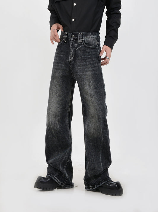 LUCE GARMENT IS A NIMBLE DESIGN PLEATED WASHED JEANS WITH A RELAXED FIT AND A STRAIGHT-LEG WIDE LEG MOP PANTS