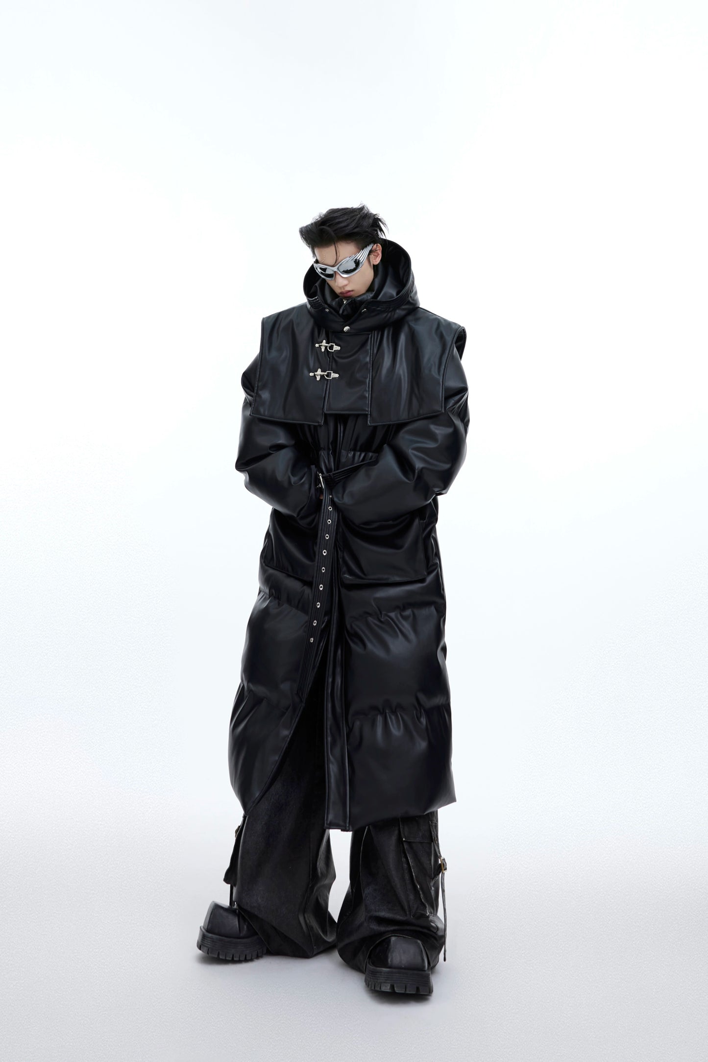 CulturE is a heavyweight, niche deconstructed long hooded padded jacket and shawl design sense padded padded coat