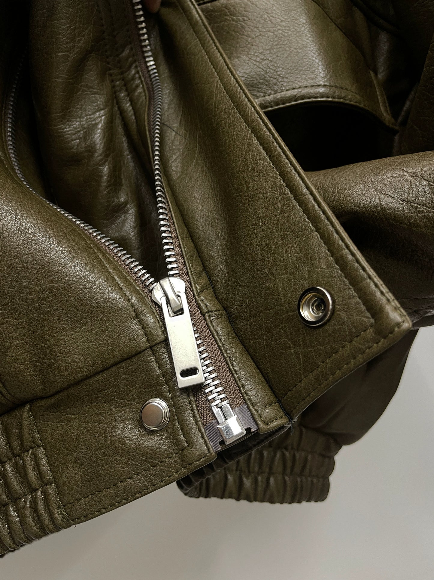 GIBBYCNA Winter Leather Jacket Men's Fashion Brand Retro Loose Cotton Jacket Thickened Warm Pu Leather Jacket
