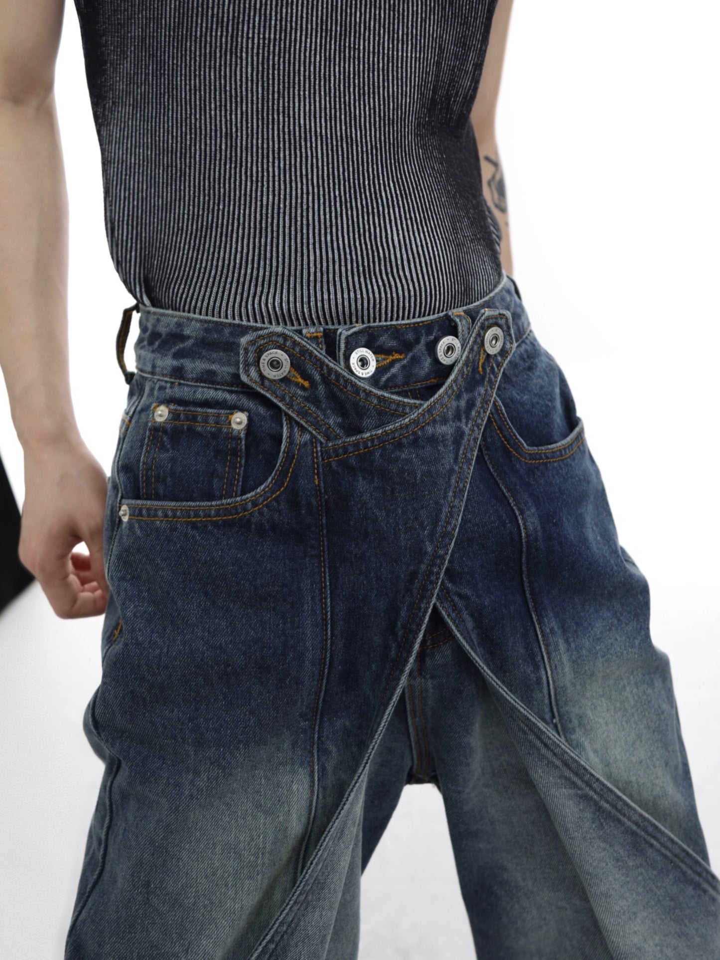 CulturE niche heavy work distressed washed jeans deconstruct the design sense of the cut-off flared pants wide-leg pants